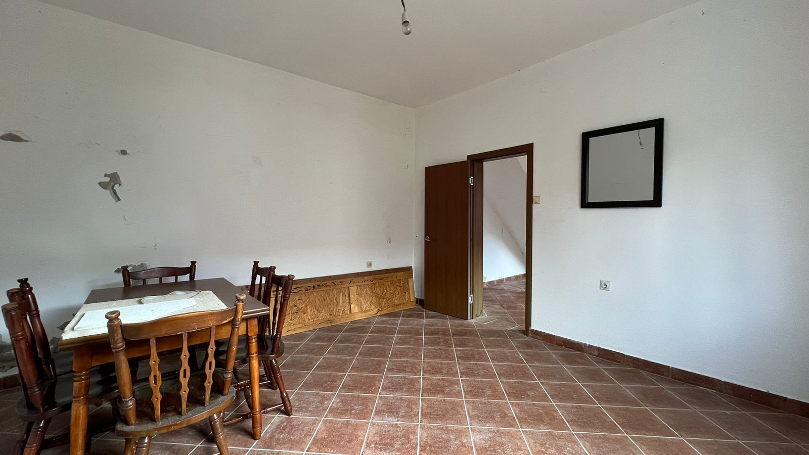 Image of House - 2 Bedrooms - 1 Bathrooms for Sale in Herceg-Novi-Sutorina-Montenegro, Image 9